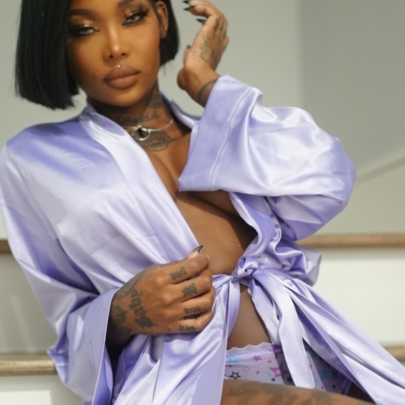 Savage X Fenty CLF Satin Robe with Lightning Bolt - Picture 4 of 10